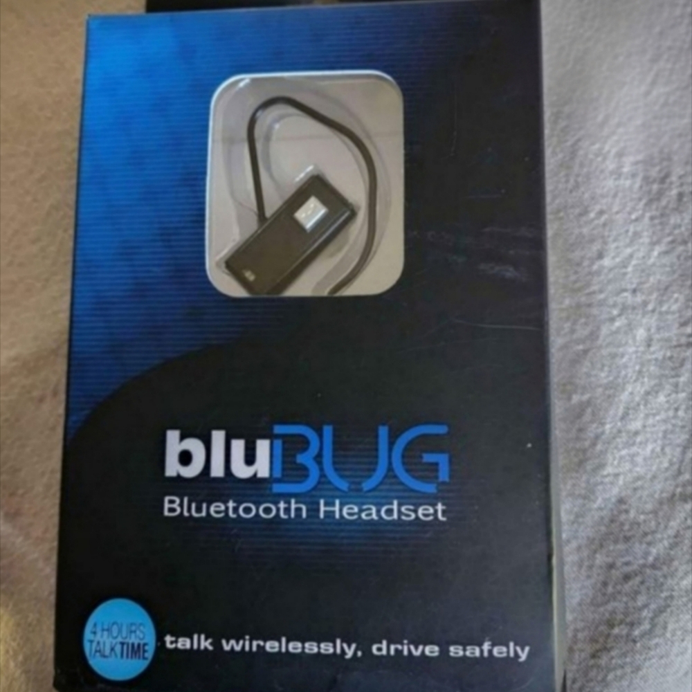 BluBug Bluetooth Headset Wireless Earbud Handsfree Drive Safely Car Hook NIB